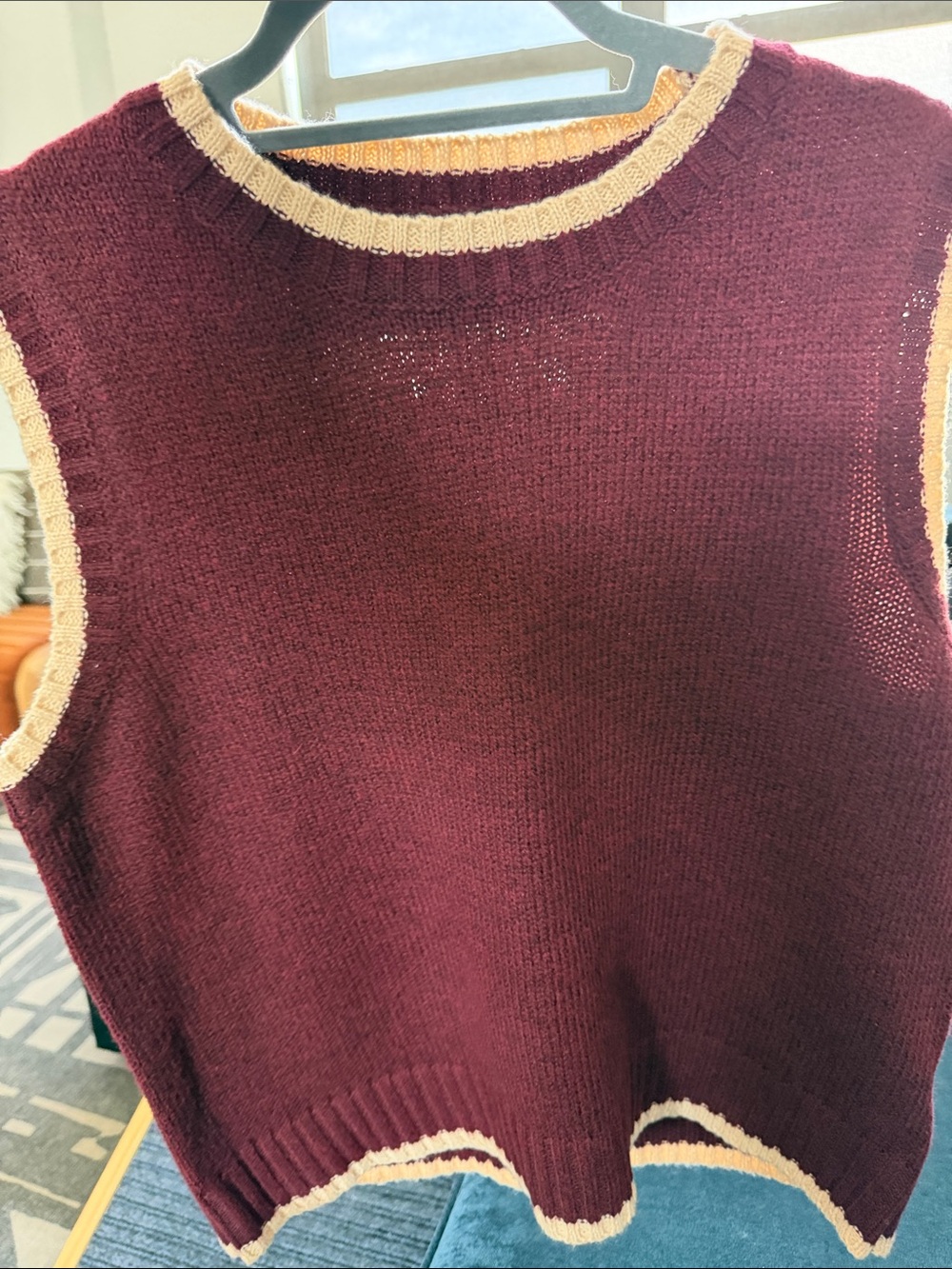 SHEIN Burgundy V-Neck Sleeveless Knit Vest with Cream Trim